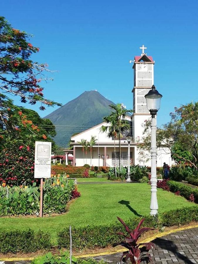 Sleeping Mountain Arenal Hotel La Fortuna Kültér fotó